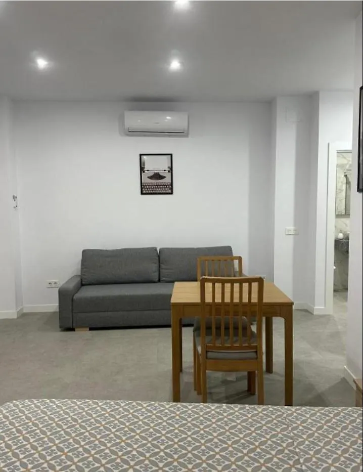 Apartamento Estupendo Piso A 5 Min De La Estacion De Bus Y Tren Maria Zambrano Málaga